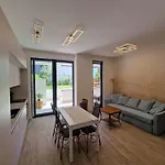 Green Luxury Oasis